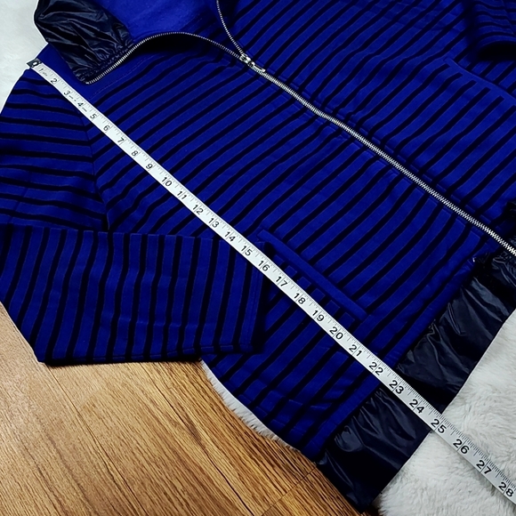 Chicos Zenergy blue and black striped full-zip jacket - Picture 8 of 12